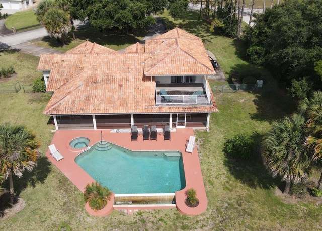 Property at 12624 Lake Denise Blvd, Clermont, FL 34711, 4 beds, 4.5 baths