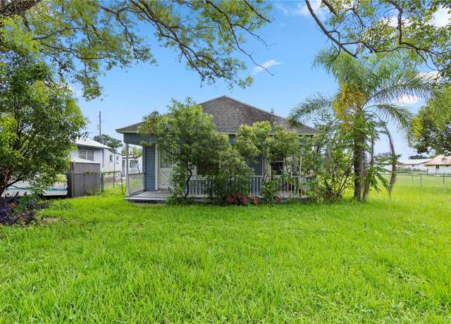 Property at 1418 Massachussetts Ave, St Cloud, FL 34769, 2 beds, 2 baths