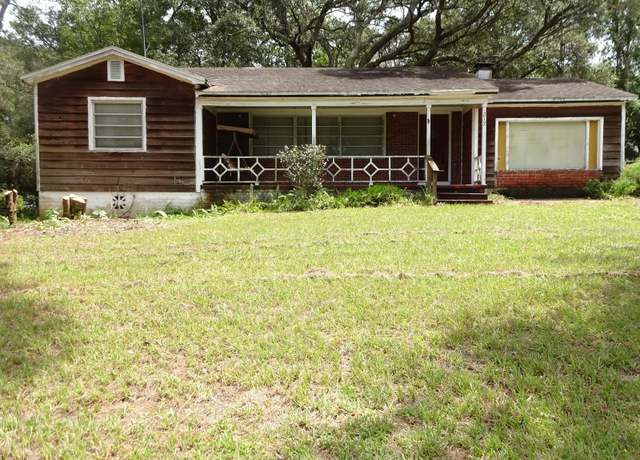 Property at 217 Catalonia Ave, De Leon Springs, FL 32130, 4 beds, 2 baths