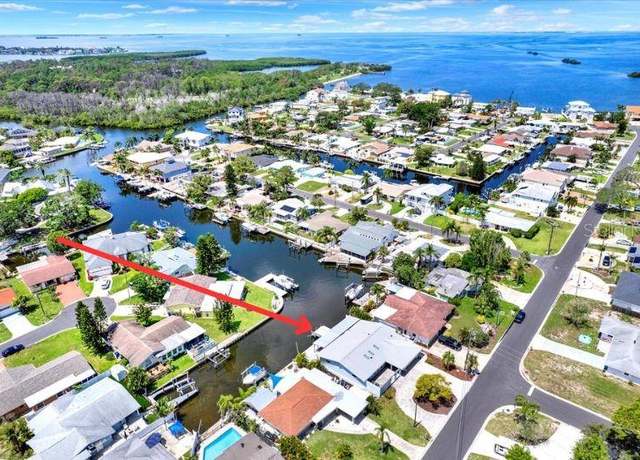 Property at 304 Westwinds Dr, Palm Harbor, FL 34683, 4 beds, 3.5 baths