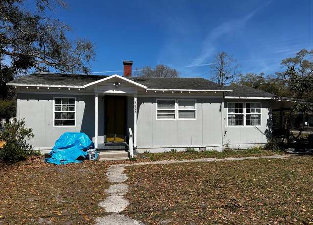 Property at 5493 Okaloosa Ave, Intercession City, FL 33848, 2 beds, 1 bath