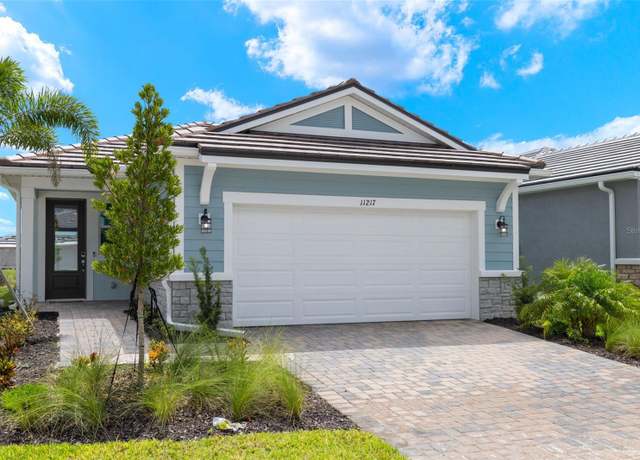 Property at 11217 Livewell Ct, Venice, FL 34293, 2 beds, 2 baths