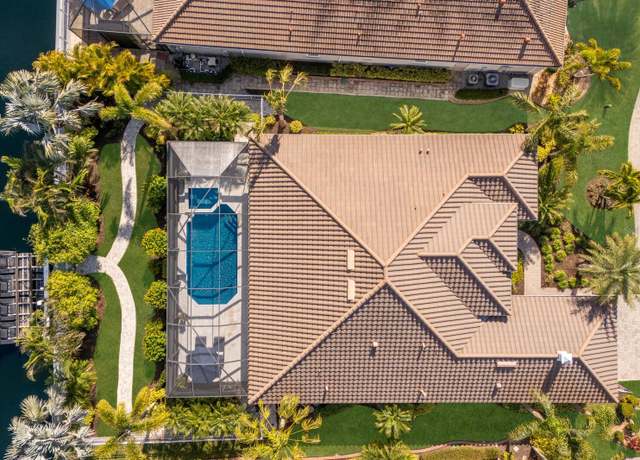 Property at 579 Fore Dr, Bradenton, FL 34208, 3 beds, 2 baths