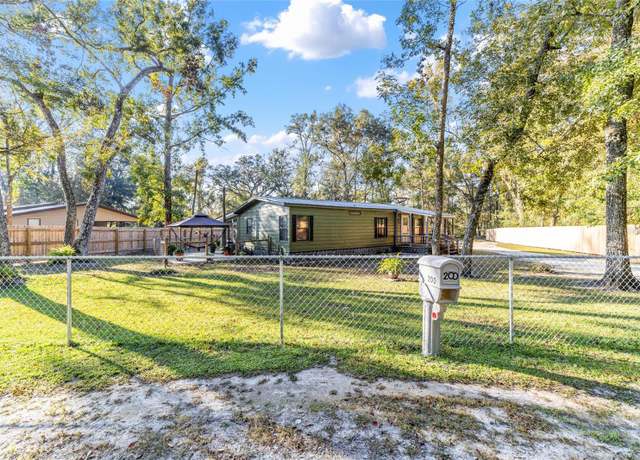 Property at 200 SW Turtle Pl, Fort White, FL 32038, 2 beds, 2 baths