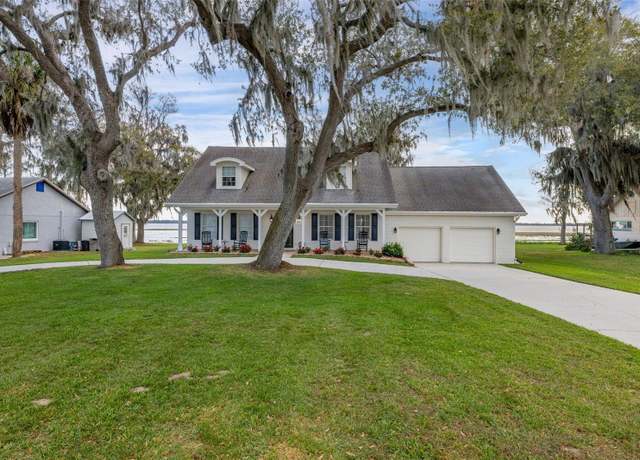 Property at 4815 Cypress Dr, Lake Wales, FL 33898, 4 beds, 2.5 baths