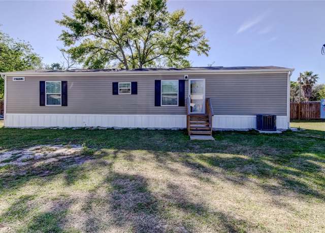 Property at 9420 Kiowa Dr, New Port Richey, FL 34654, 2 beds, 2 baths