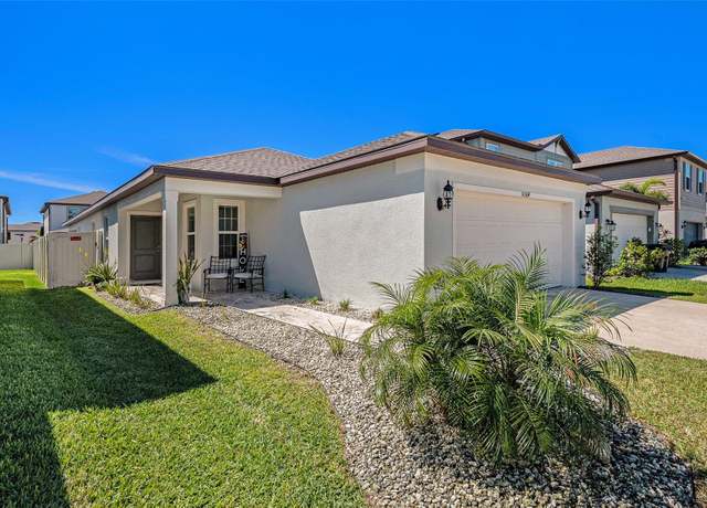 Property at 30364 Marquette Ave, Wesley Chapel, FL 33545, 4 beds, 2 baths