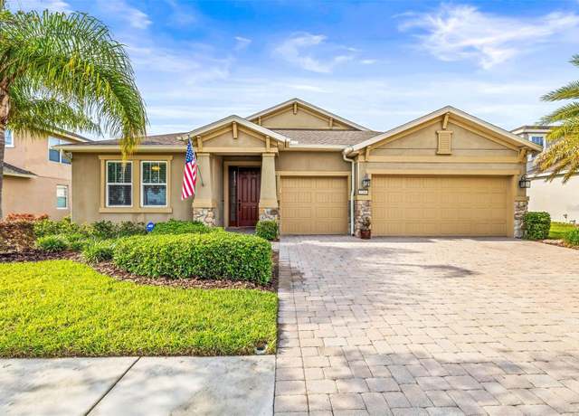 Property at 3204 Mapleridge Dr, Lutz, FL 33558, 4 beds, 3.5 baths