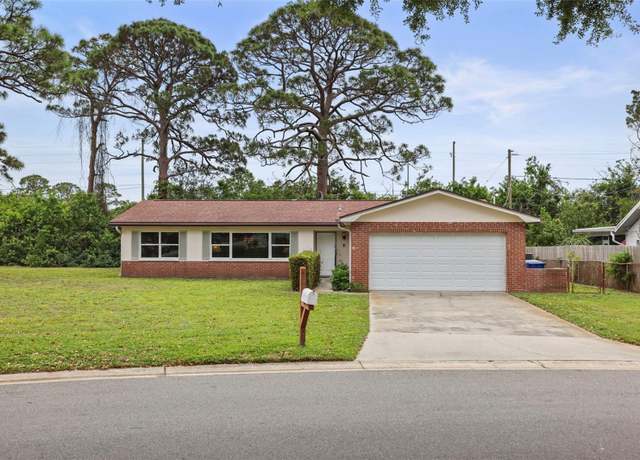 Property at 14006 79th Ave, Seminole, FL 33776, 3 beds, 2 baths