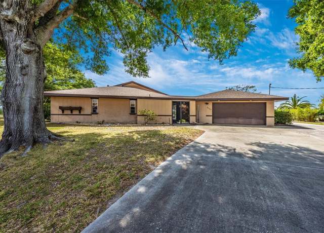 Property at 3123 David St, Punta Gorda, FL 33982, 3 beds, 2.5 baths