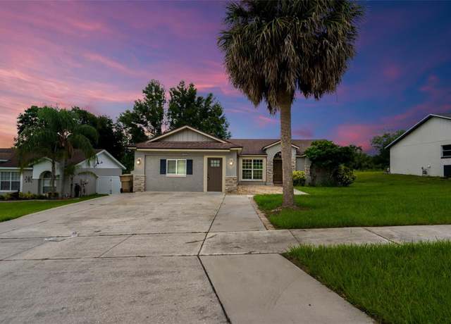Property at 15908 Lake Orienta Ct, Clermont, FL 34711, 3 beds, 2 baths