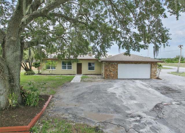 Property at 8812 Oakwood Dr, Lake Wales, FL 33898, 3 beds, 2 baths