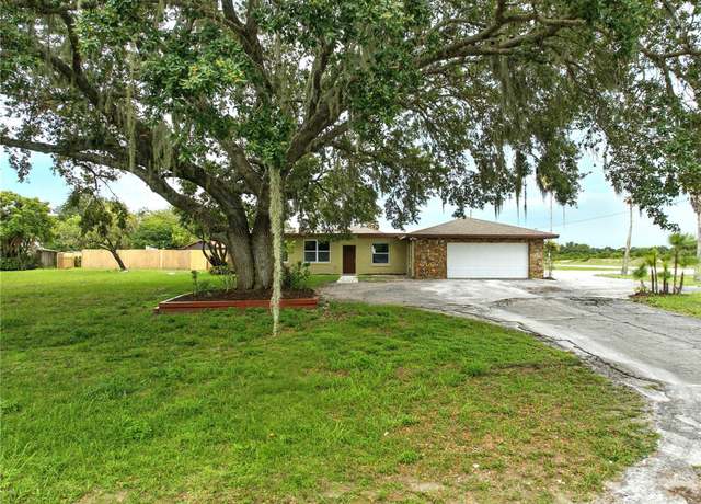 Property at 8812 Oakwood Dr, Lake Wales, FL 33898, 3 beds, 2 baths