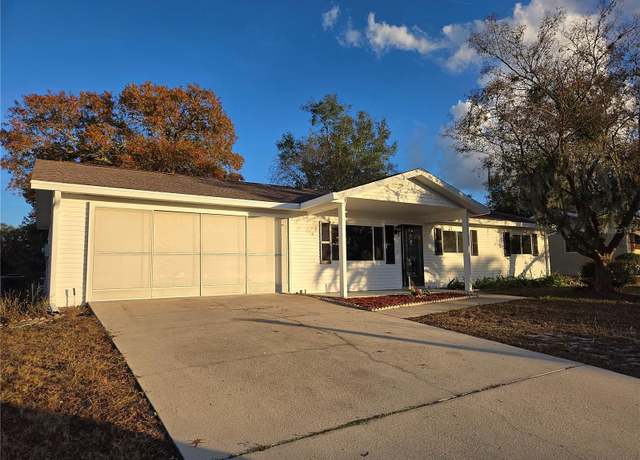 Property at 11179 SW 78th Ct, Ocala, FL 34476, 2 beds, 2 baths