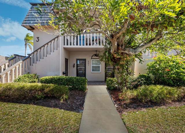Property at 301 Cordova Grn, Seminole, FL 33777, 2 beds, 2 baths