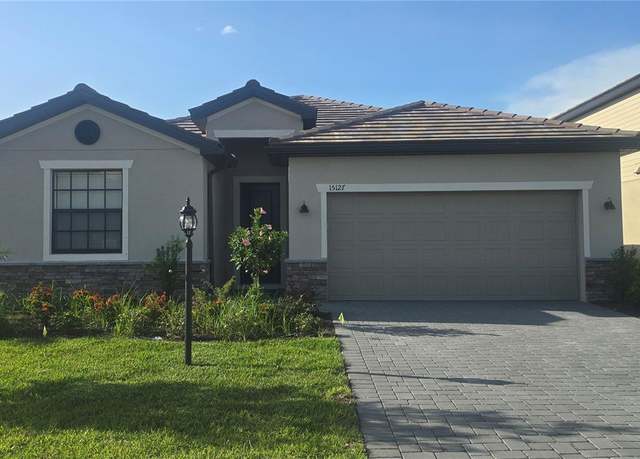 Property at 15127 Oxford Grey Dr, Bradenton, FL 34211, 4 beds, 3 baths