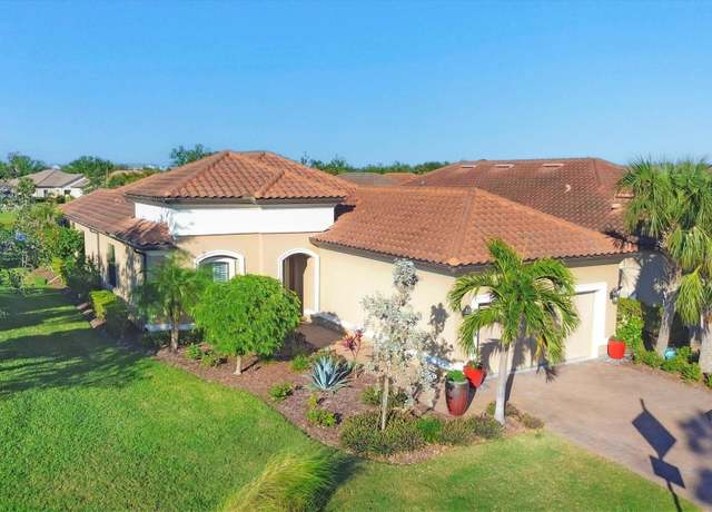Property at 5584 Cantucci St, Nokomis, FL 34275, 3 beds, 3.5 baths