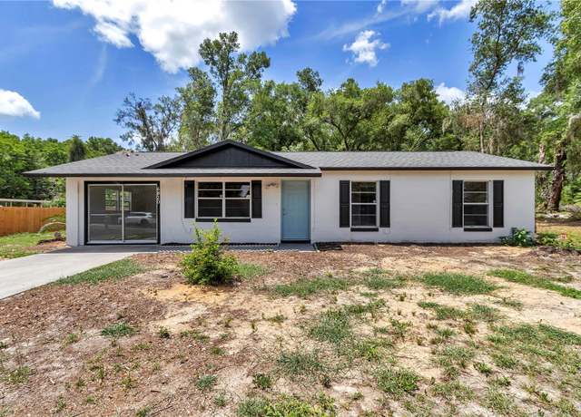 Property at 6820 SE 108th St, Belleview, FL 34420, 3 beds, 1.5 baths