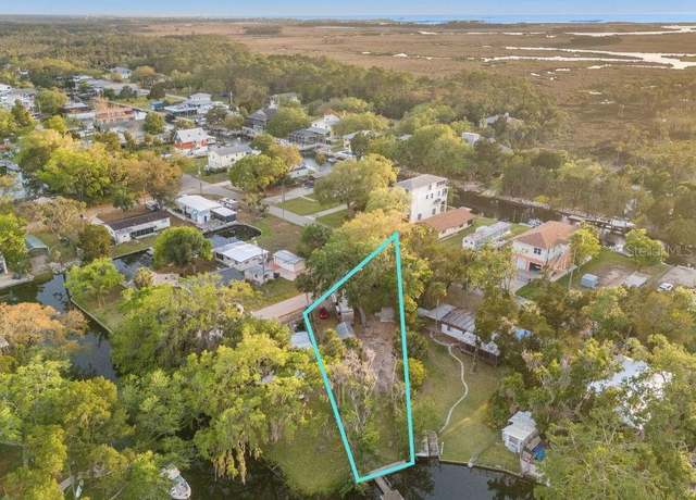 Property at 5420 Teal Dr, Weeki Wachee, FL 34607