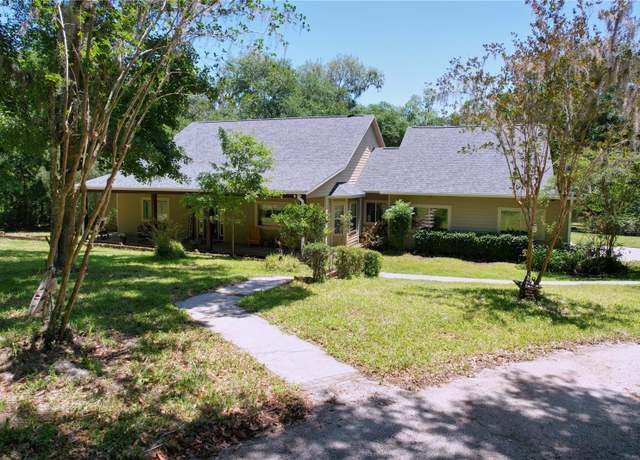 Property at 16224 Iola Woods Trl, Dade City, FL 33523, 4 beds, 3 baths