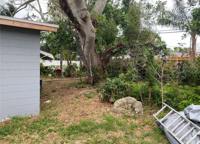 Property at 6324 Case Ave, Bradenton, FL 34207, 4 beds, 2 baths