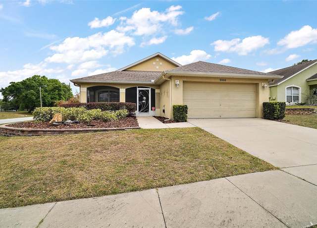 Property at 3866 Bayshore Cir, Tavares, FL 32778, 3 beds, 2 baths