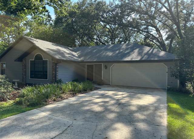 Property at 1104 SW 79th Ter, Gainesville, FL 32607, 3 beds, 2 baths