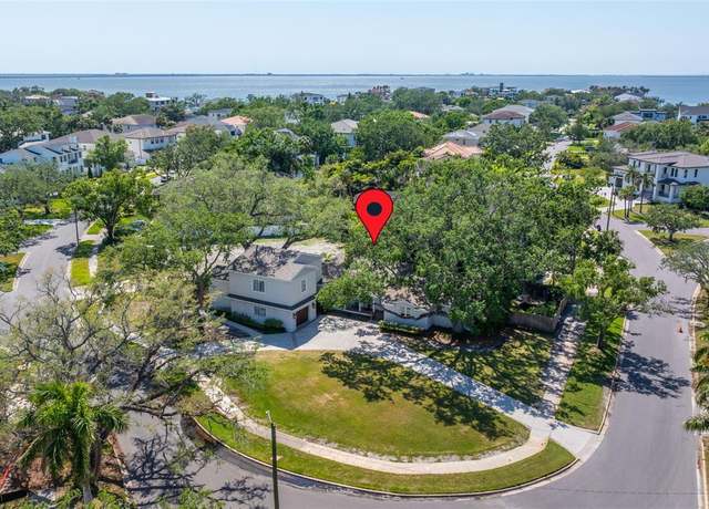 Property at 5001 W Dickens Ave, Tampa, FL 33629, 4 beds, 3.5 baths