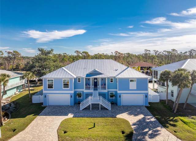 Property at 9240 Pine Cove Dr, Englewood, FL 34224, 3 beds, 4 baths