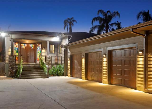 Property at 7508 N Ola Ave, Tampa, FL 33604, 4 beds, 3.5 baths