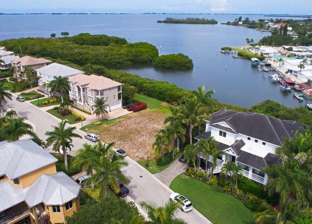 Property at 7008 Hawks Harbor Cir, Bradenton, FL 34207