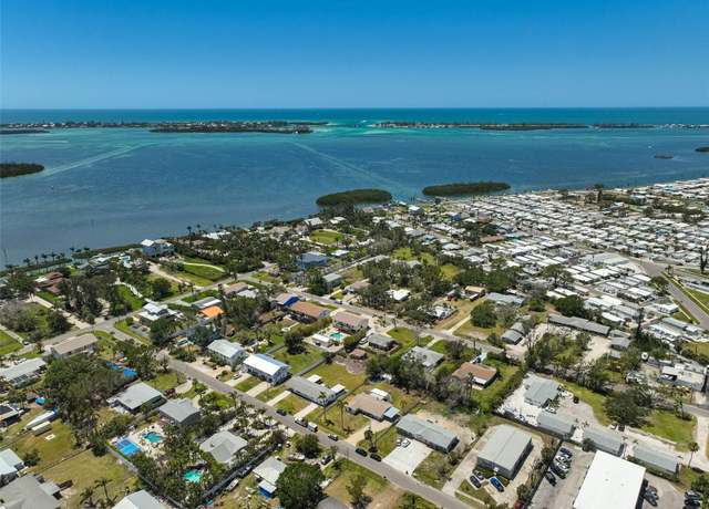Property at 4420 101st St W, Bradenton, FL 34210, 3 beds, 2 baths