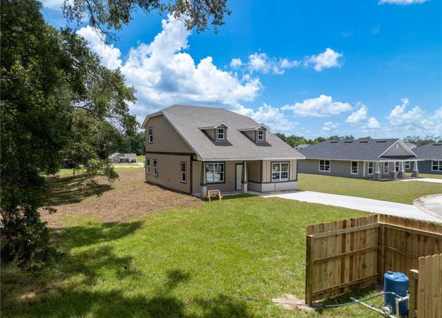 Property at 3279 E Iris Ln, Bell, FL 32619, 3 beds, 2 baths