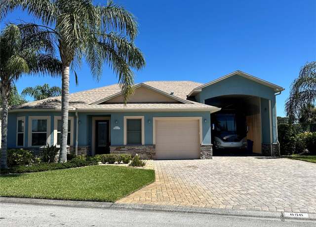 Property at 656 Meandering Way, Polk City, FL 33868, 3 beds, 2 baths