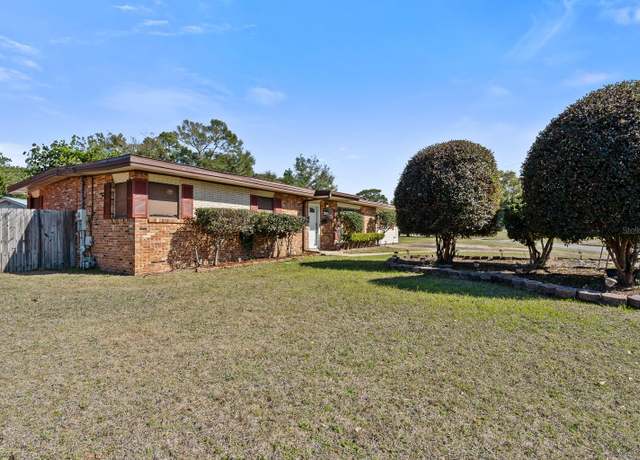 Property at 3808 San Gabriel Dr, Pensacola, FL 32504, 4 beds, 3 baths