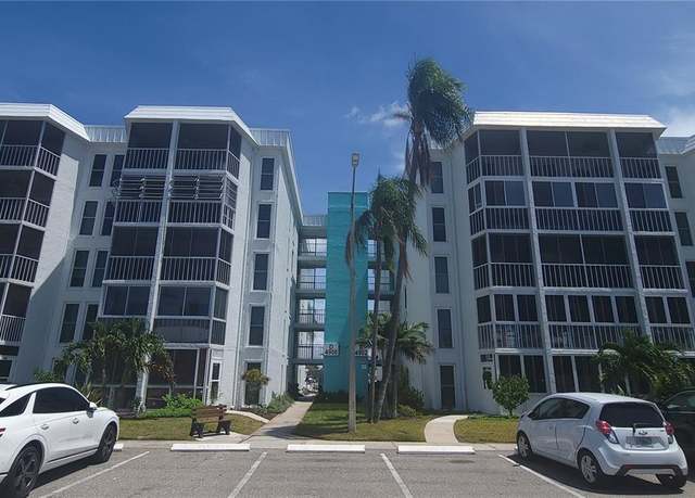 Property at 4900 38th Way S #302, St Petersburg, FL 33711, 3 beds, 2 baths