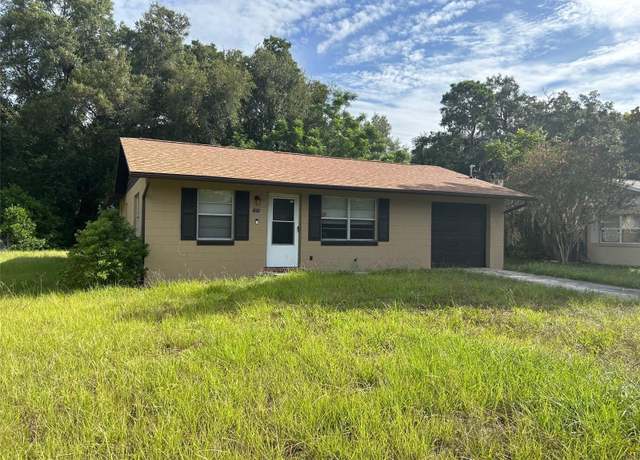 Property at 1215 E Hazzard Ave, Eustis, FL 32726, 3 beds, 1.5 baths
