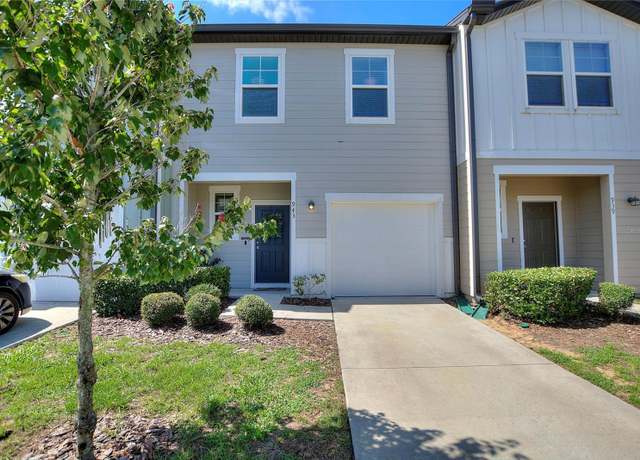 Property at 943 Grandin St, Davenport, FL 33837, 3 beds, 2.5 baths