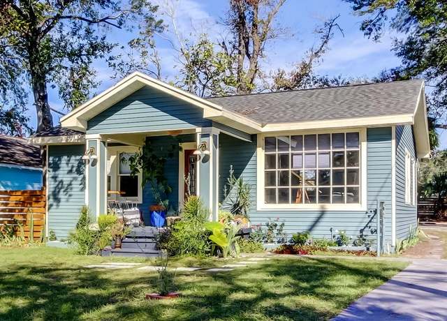 Property at 1208 E Giddens Ave, Tampa, FL 33603, 2 beds, 1 bath