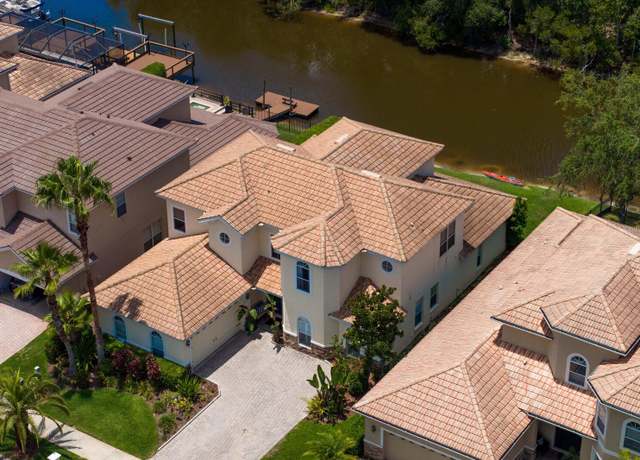 Property at 18050 Cozumel Isle Dr, Tampa, FL 33647, 4 beds, 3.5 baths