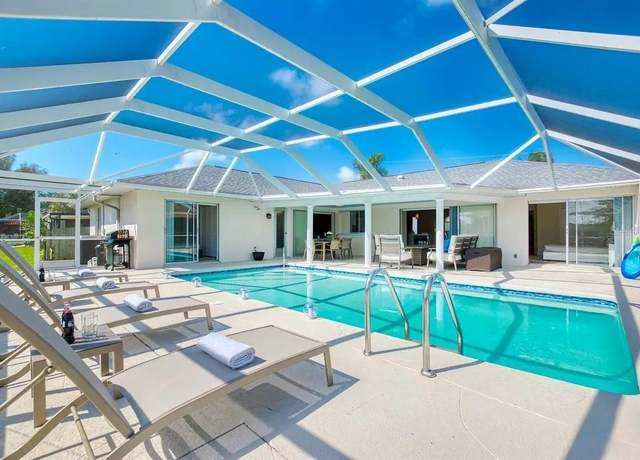 Property at 3211 SE 4th Pl, Cape Coral, FL 33904, 3 beds, 2 baths