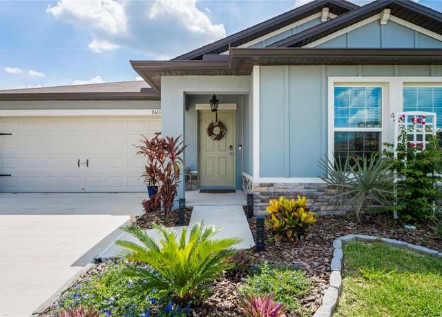 Property at 3611 Natural Trace St, Plant City, FL 33565, 3 beds, 2 baths