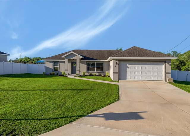 Property at 8 Olive Ln, Ocala, FL 34472, 3 beds, 2 baths