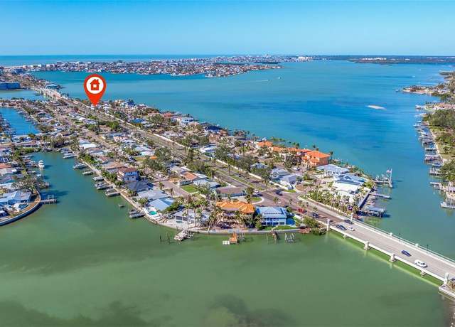 Property at 7998 Causeway Blvd N, St Petersburg, FL 33707, 3 beds, 2 baths