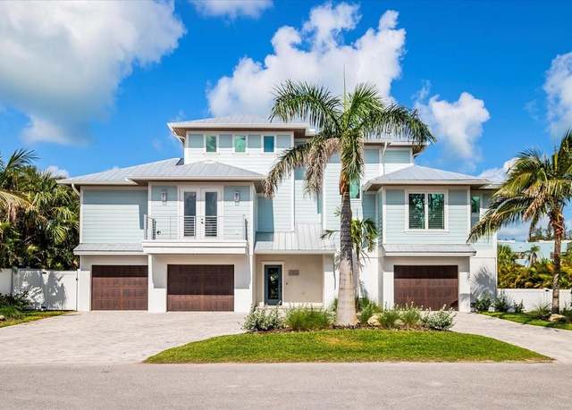 Property at 3702 5th Ave, Holmes Beach, FL 34217, 4 beds, 4.5 baths
