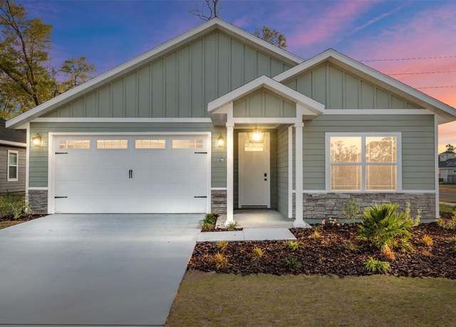 Property at 1004 SW 67th Way, Gainesville, FL 32607, 4 beds, 3.5 baths