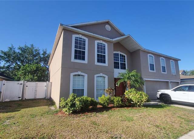 Property at 461 Fish Hawk Dr, Winter Haven, FL 33884, 6 beds, 4.5 baths