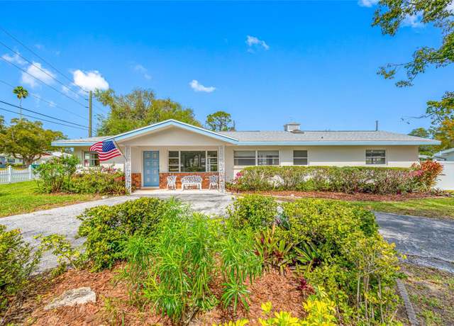 Property at 11601 86th Ave, Seminole, FL 33772, 3 beds, 2.5 baths
