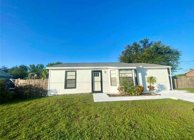 Property at 7113 Regina Dr, Englewood, FL 34224, 3 beds, 2 baths