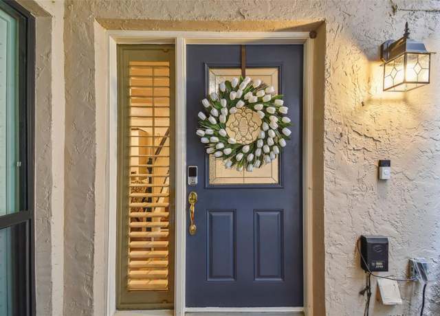 Property at 4222 Hartwood Ln #1202, Tampa, FL 33618, 3 beds, 2.5 baths